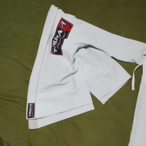Vendo kimono de jiu-jitsu traçado tamanho A0
