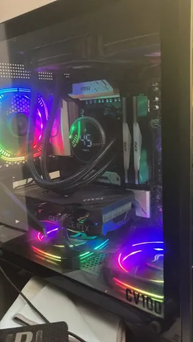 PC Ryzen 5 7600+RTX 4060+32gb RAM ddr5