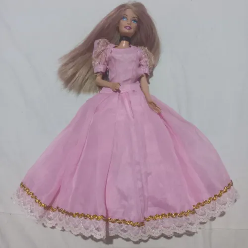 Barbie Mattel 1999 indonésia (antiguidades)