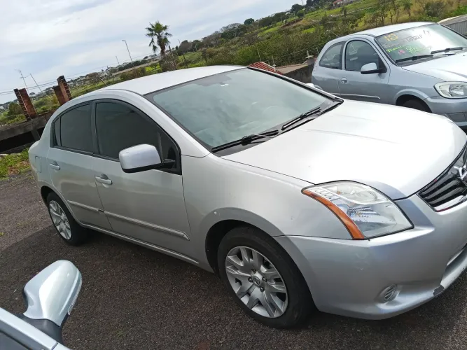 Nissan Sentra 2.0/ 2.0 Flex Fuel 16V Aut. 2011