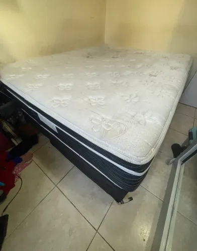 Cama Box Queen (Box + Colchão) Plumatex de Mola