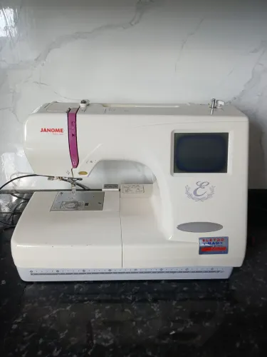 Bordadeira Janome 350e bastidor 14×20