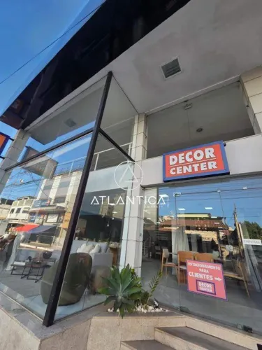 Atlântica Imóveis tem excelente Loja Comercial para Locação no Centro de Macaé, RJ