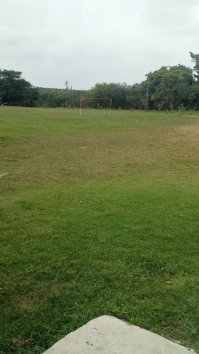 Aluguel de local para veículos pesados e grandes.