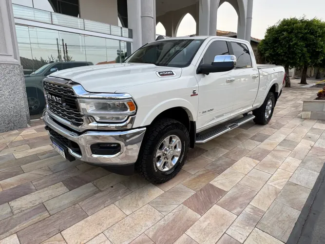 Dodge Ram 2500 Laie 6.7 TDI CD 4X4 Dies 2020
