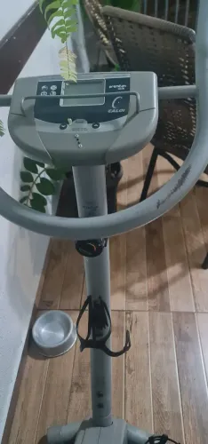 Vende bicicleta ergométrica