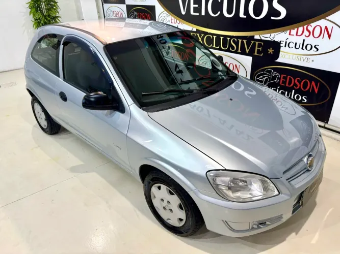 Chevrolet Celta Life 1.0 MPFI VHC 8V 3P 2009