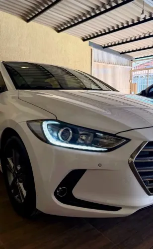 Hyundai Elantra Special Edit. 2.0 16V Flex Aut. 2017