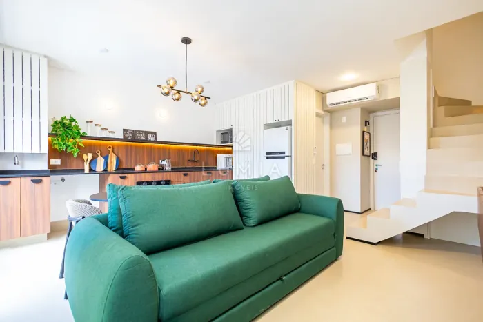 Apartamento duplex mobiliado 2 quartos à venda no Cabral em Curitiba/PR