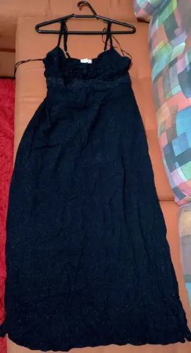 Vestido preto brilho amarração busto