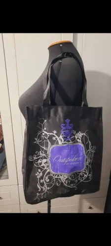 Bolsa Sacola Outspoken by Fergie da Avon / Item de colecionador