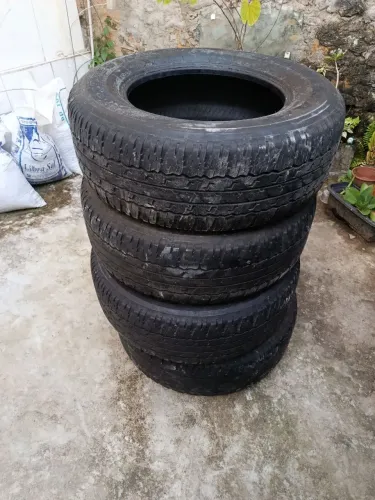 Pneu 265 /65 R 17