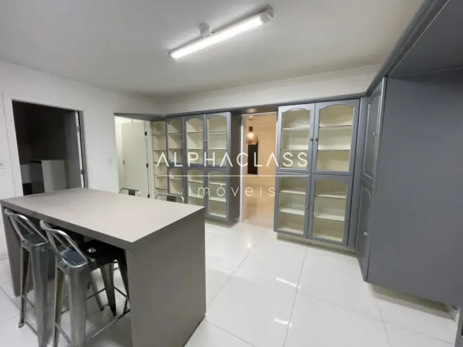 Excelente Casa para LOCAÇÃO em condomínio fechado -Alphaville/Tamboré