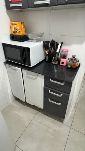 Armário de cozinha completo