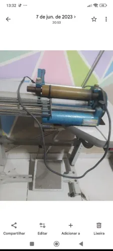 Máquina de cortar viés