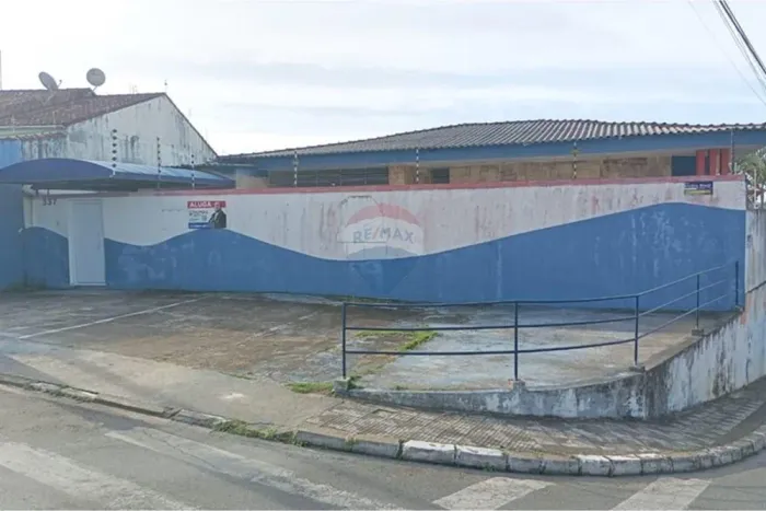 Imóvel Comercial 767m² para Alugar no Centro Registro