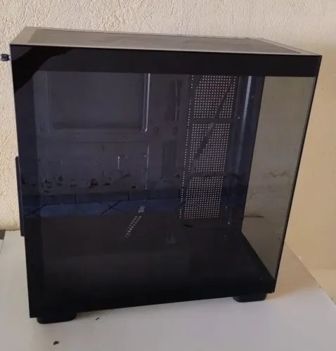 VENDO GABINETE GAMER SEMI NOVO 