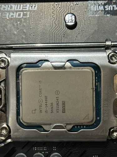 Kit i5 14400f + MSI B760M Gaming Plus Wifi 