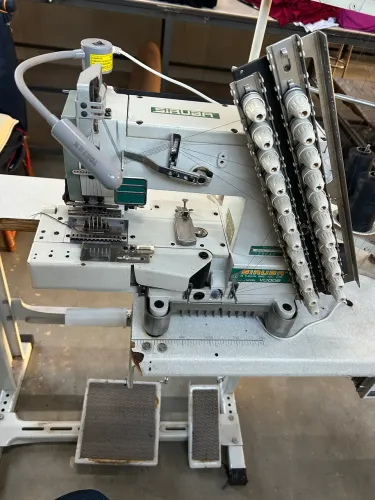 Máquina Elasticadeira 12 agulhas Siruba