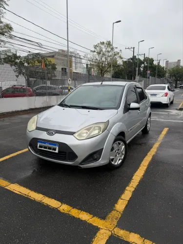 Ford Fiesta Sedan 1.6 16V Flex Mec. 2014