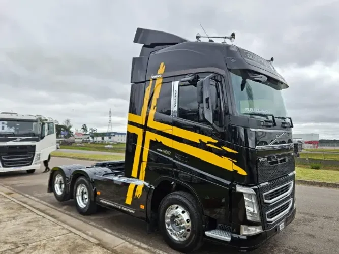 Volvo FH 460 6x2 Globetrotter Ano 2021 Euro 5 Plano Ouro Automático Geladeira