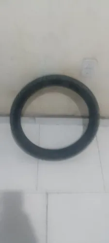 Pneu de moto 160 dianteira uso sem câmara de ar