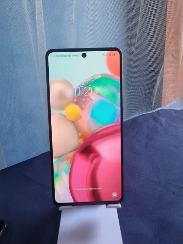 Celular Samsung a71 seminovo, de 6/128 gigas acompanha caixa, carregador e capinha