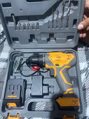 Parafusadeira e furadeira a bateria WAP WF 12k3.2 de 12V