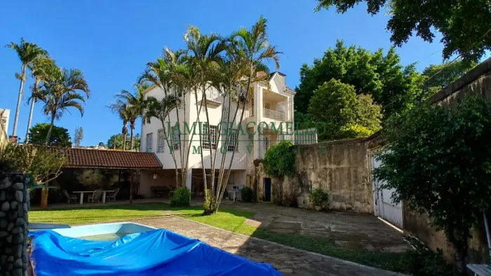 Casa, à venda, em Jundiaí - Jardim Samambaia - AC: 375,00m² - 4 dorms (3 suítes), 6 vagas!