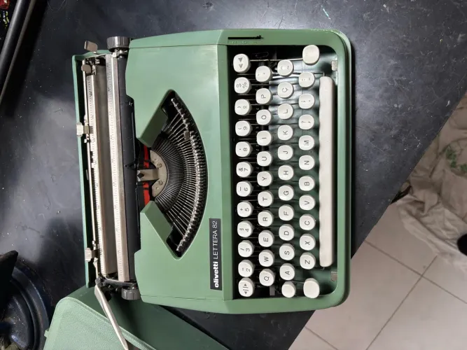 Olivetti LETTERA 82