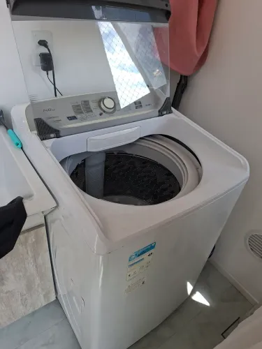 Lavadora de roupas 14kg - Panasonic