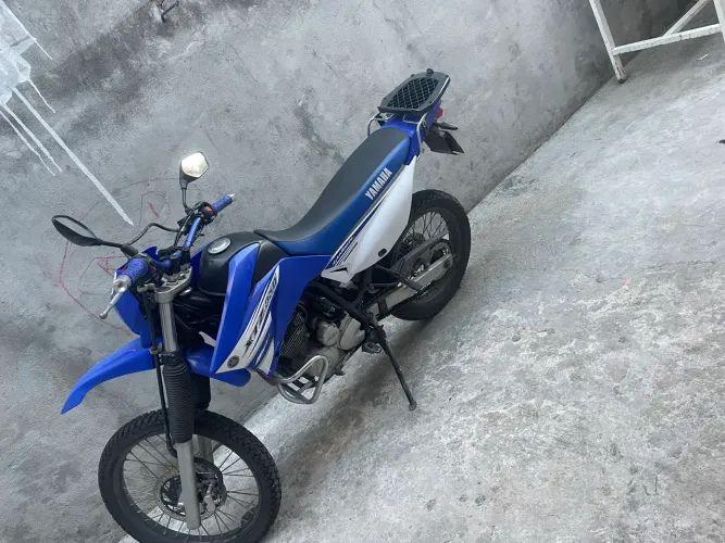 Moto muito boa só estou min desfazendo pro motivo maiores tá num meu nome