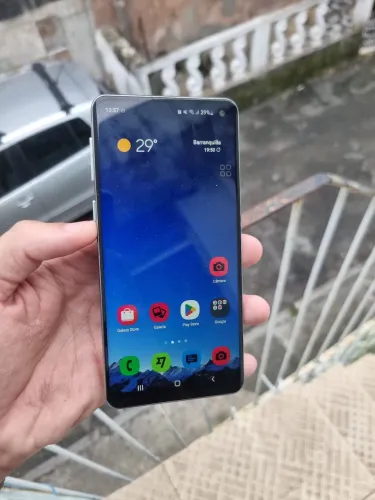 Galaxy S10 128gb 8GB ram