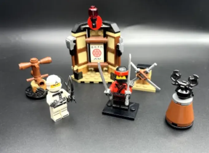 LEGO ORIGINAL NINJAGO THE MOVIE SPINJITZU TRAINING SET COMPLETO