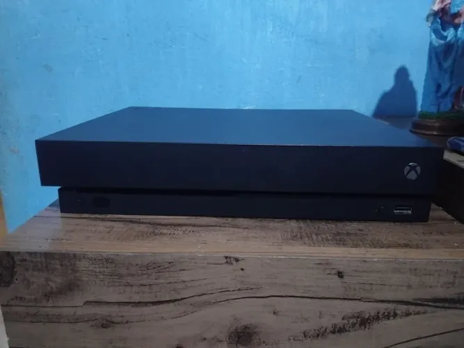Xbox one x 1TB