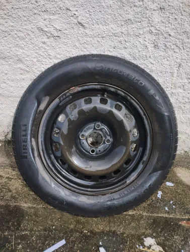 VENDO ARO 15 COM PNEU PIRELLI // MACAQUINHO NOVO 