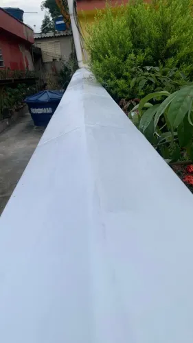 Pingadeira de muro 
