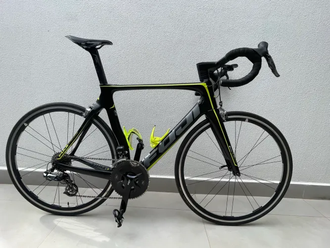 Bicicleta - Speed - Tamanho 56