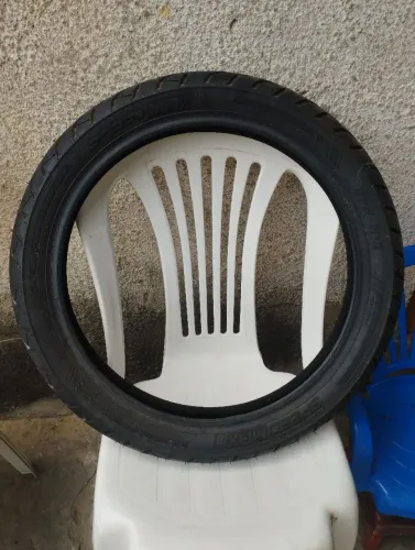 Vendo pneu Traseiro para Titan / Factor / 125/150 - 90/90- 18