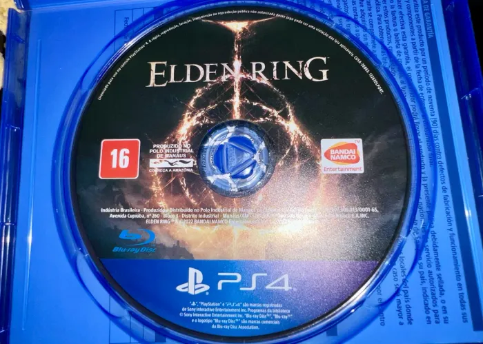 Elden Ring de PS4 em mídia física
