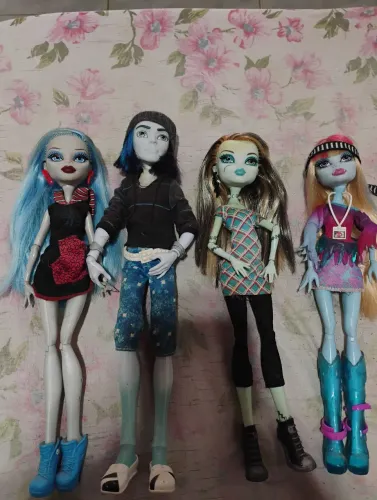 Lote de bonecas Monsters high