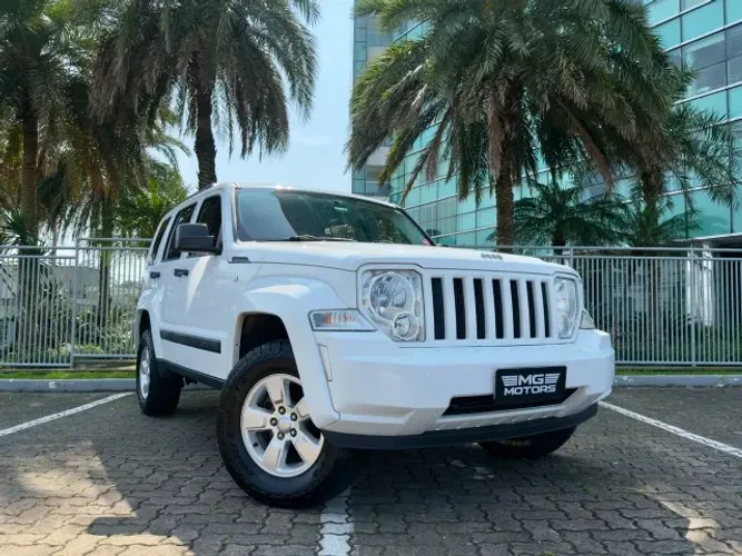 Jeep Cherokee Sport 3.7 4X4 V6 12V Aut. 2012