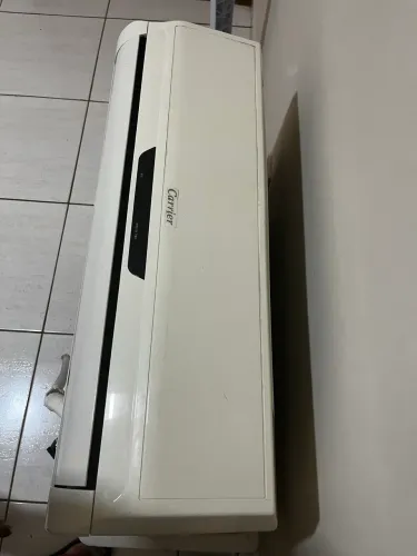 Ar condicionado Carrier impecável
