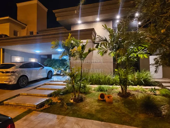 Casa em Condomínio para Venda com 04 Dormitórios no Golden Park Residence