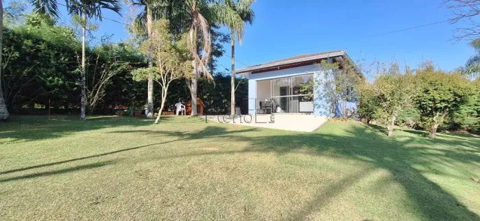 Chácara à venda em Louveira, Monterrey, com 2 suítes, com 1300 m²