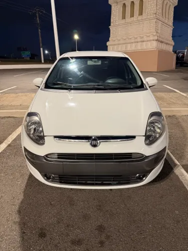 Fiat Punto Essence 1.6 Flex 16V 5P 2013