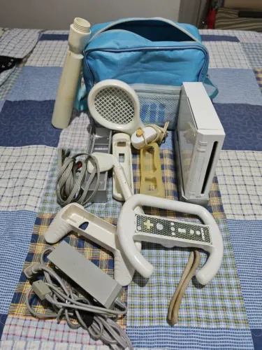 NINTENDO WII SUPER COMPLETO - KIT PRONTO PRA JOGA