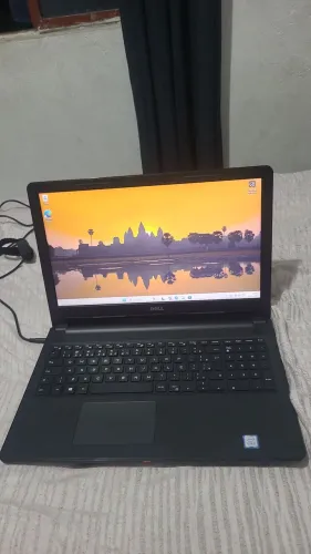 Notebook dell inspirion 15-3567 i3-7020U 8GB DDR4 256GB ssd Windows 11 pro