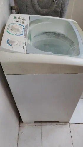 Máquina de Lavar Roupa ELETROLUX 8 Kg - pequeno defeito