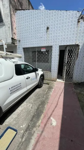 CASA NA ESTRADA DOS REMÉDIOS - AFOGADOS COM COM 2 QUARTOS, GARAGEM, SALA, COZINHA, BANHEIR